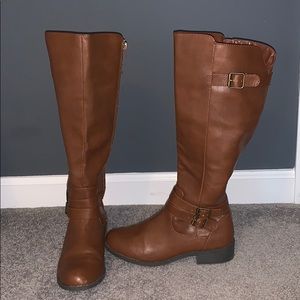 brown boots